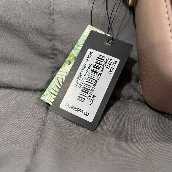 🎁 NWT 🎁 Badgley Mischka Dusty Pink Crossbody Purse with Accent Scarf - Picture 3 of 9